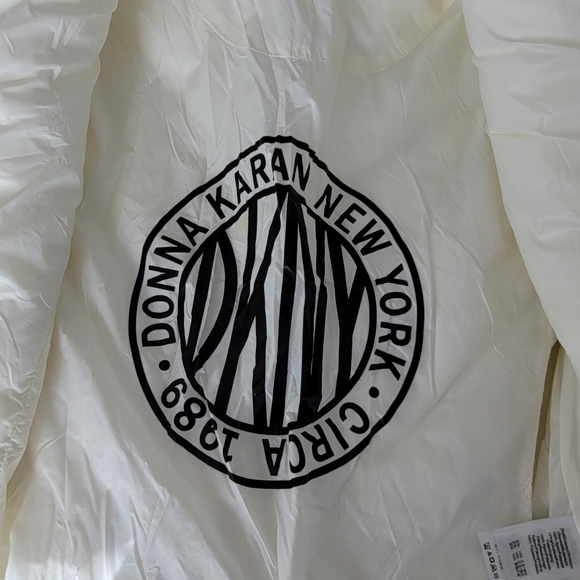 DKNY Puffy Jacket Size XL - Picture 7 of 8